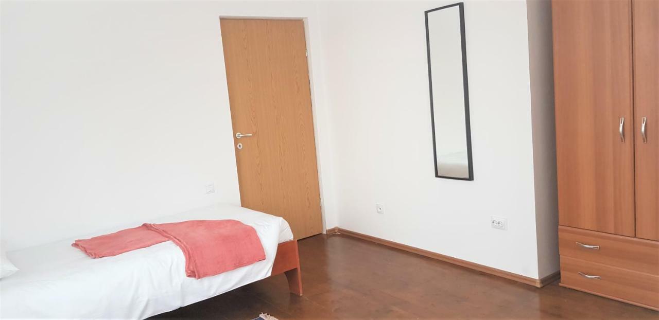 Coroian House Apartment คลูจ-นาโปกา ภายนอก รูปภาพ