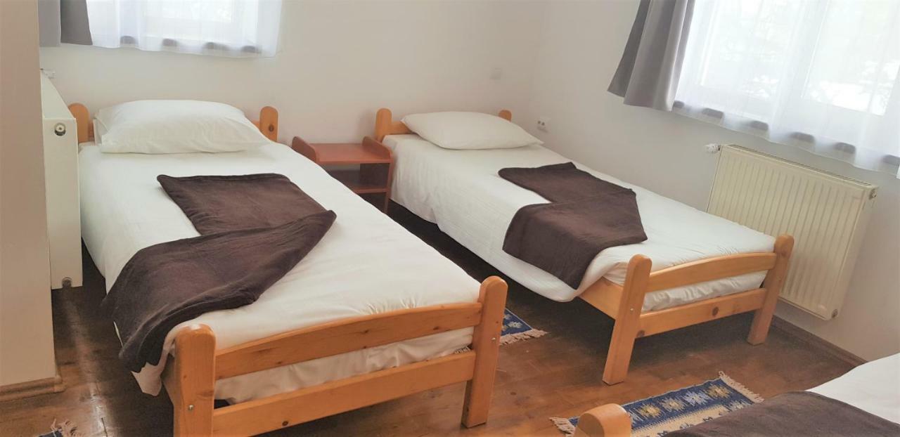 Coroian House Apartment คลูจ-นาโปกา ภายนอก รูปภาพ